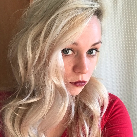 Profile Picture of Stacey Mousseau (@ssbmousseau) on Poshmark