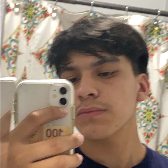 Profile Picture of Joshua Lemus (@boajoshh) on Poshmark