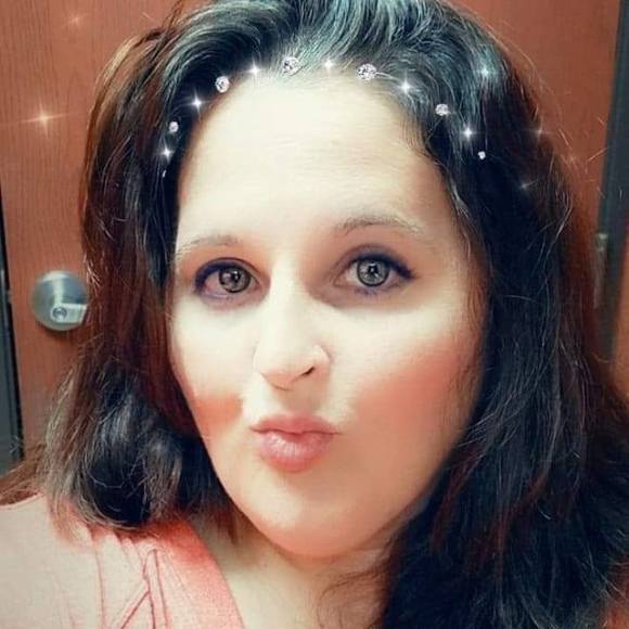 Profile Picture of James Huff (@huffjames14) on Poshmark