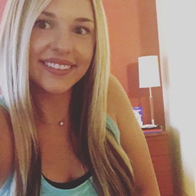 Profile Picture of Jaclyn Nicole Bailey (@JaclynBailey21) on Twitter