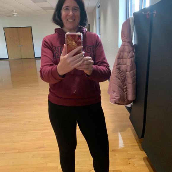 Profile Picture of Lisa Harstad (@dsdlharstad) on Poshmark