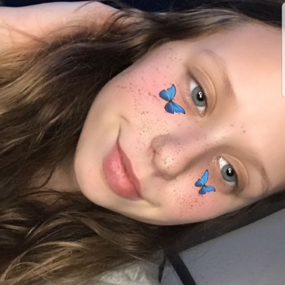 Profile Picture of Rebecca Holstine (@rebeccaholstine) on Poshmark