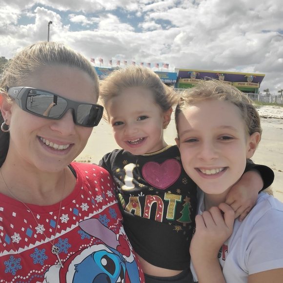 Profile Picture of Christina Martelli (@martelli72910) on Poshmark