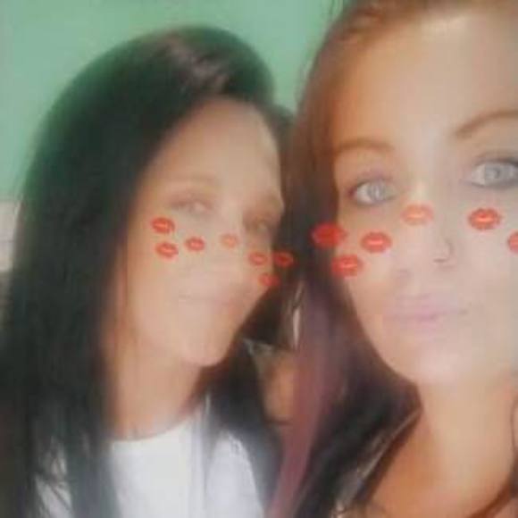 Profile Picture of Rebecca Keys (@rjkeys77) on Poshmark