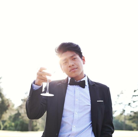 Profile Picture of Renz Ramelb (@renzramelb) on Poshmark