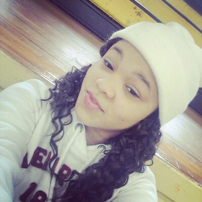 Profile Picture of Jasmine (@jasminepegues) on Twitter