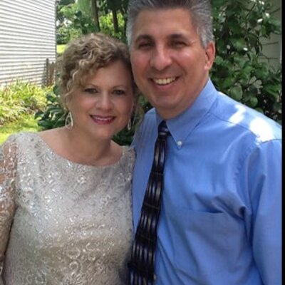 Profile Picture of Lisa Coughlin (@Sewyaya) on Twitter