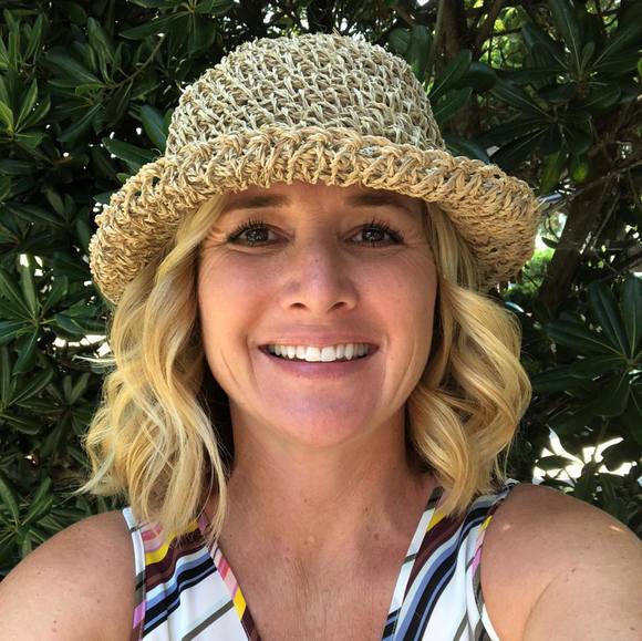 Profile Picture of Julie Moses stovall (@mosesjulie) on Poshmark