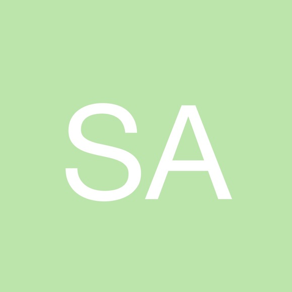Profile Picture of Sharon Anstead (@sanstead12) on Poshmark