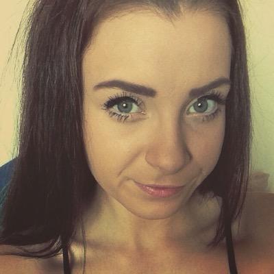 Profile Picture of Amy Whitley (@amylaurenwhit) on Twitter