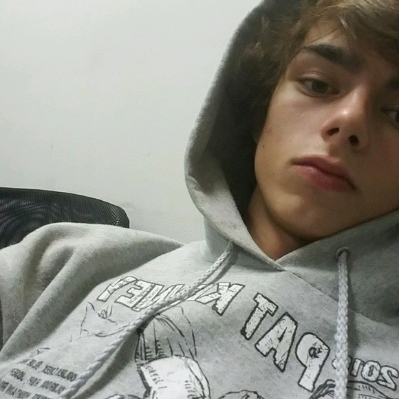 Profile Picture of Collin Hansen (@collin_hansen) on Poshmark