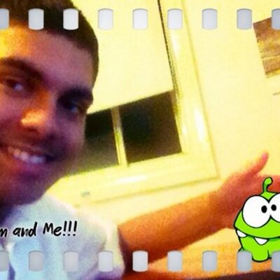 Profile Picture of Vincent Singh (@vinnyvincev) on Twitter