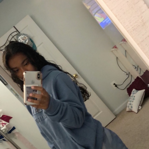 Profile Picture of Anissa Singh (@anissa_124) on Poshmark