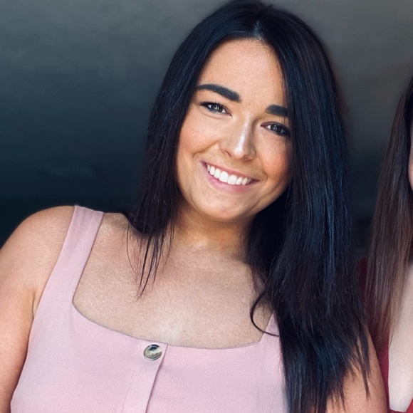 Profile Picture of Alayah Salvatori (@asalvatori) on Poshmark