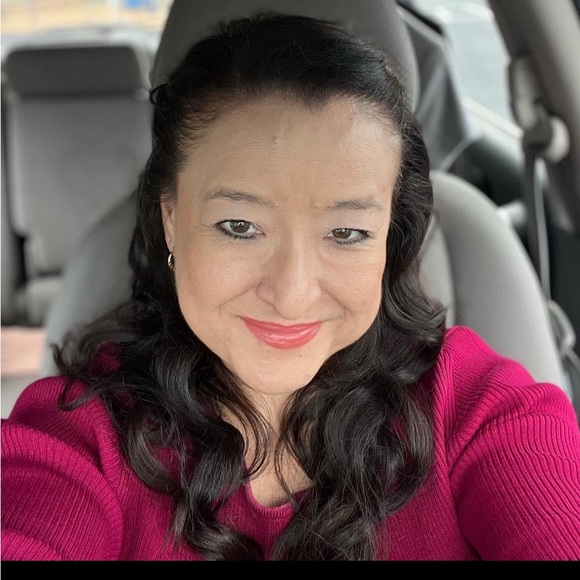 Profile Picture of Linda Bercik (@ldbercik) on Poshmark