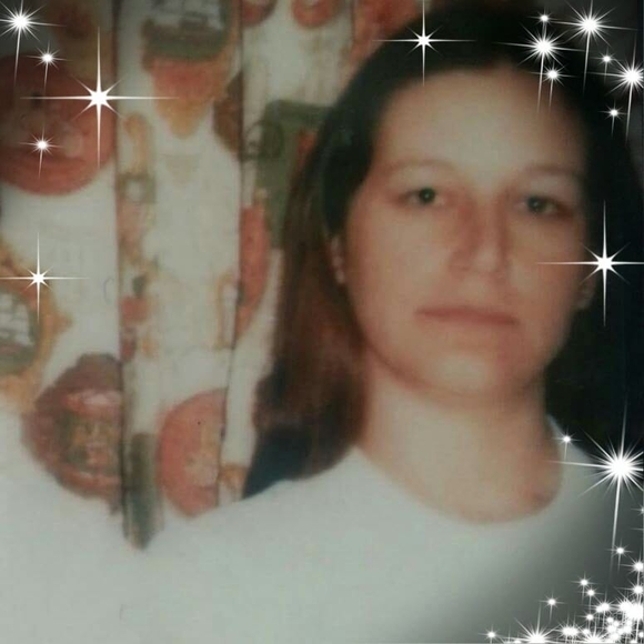 Profile Picture of Lesta Maloy (@lestamaloy53) on Poshmark