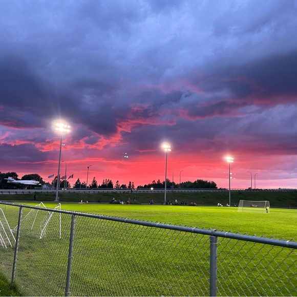 Profile Picture of Ethan Starratt (@cologne_boy) on Poshmark