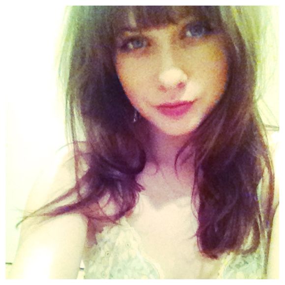 Profile Picture of Mariah Arquilla (@mariahzen) on Poshmark