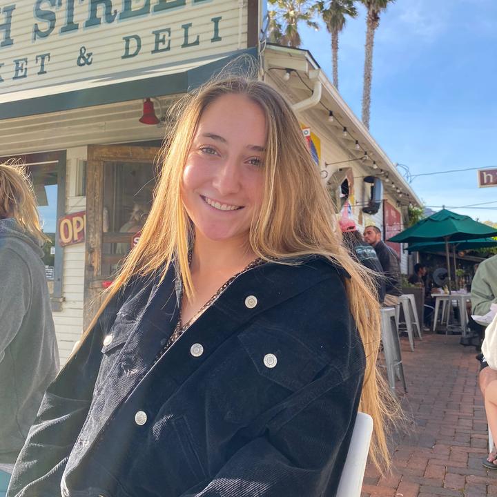 Profile Picture of paige armstrong (@@paigelynnarmstrong) on Tiktok