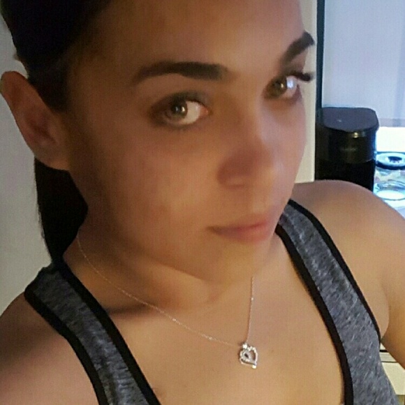 Profile Picture of Isolina Velazquez (@09soly_1993_) on Poshmark
