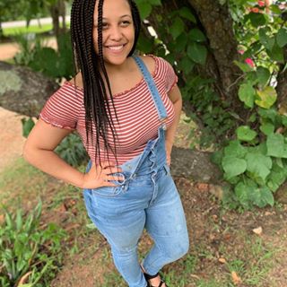 Profile Picture of Miranda Foster (Miranda Kells) (@makinluvfacez) on Facebook