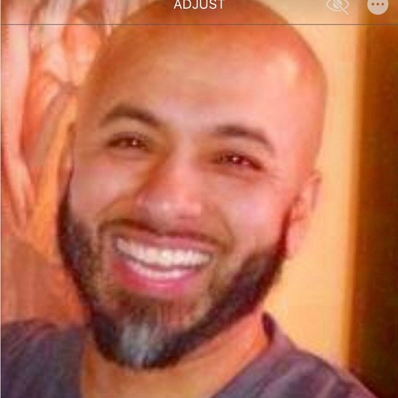 Profile Picture of Michael Lemon (@michael173) on Poshmark