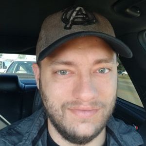 Profile Picture of Corey Simons (@CSimons21) on Twitter