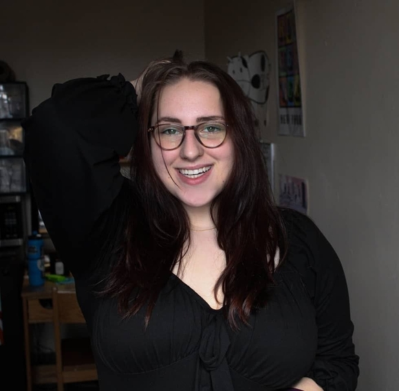 Profile Picture of Meredith Mcgee (@mmcgee2801) on Poshmark