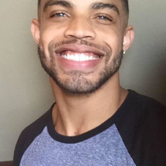 Profile Picture of Sean Powers (@peezy89) on Poshmark
