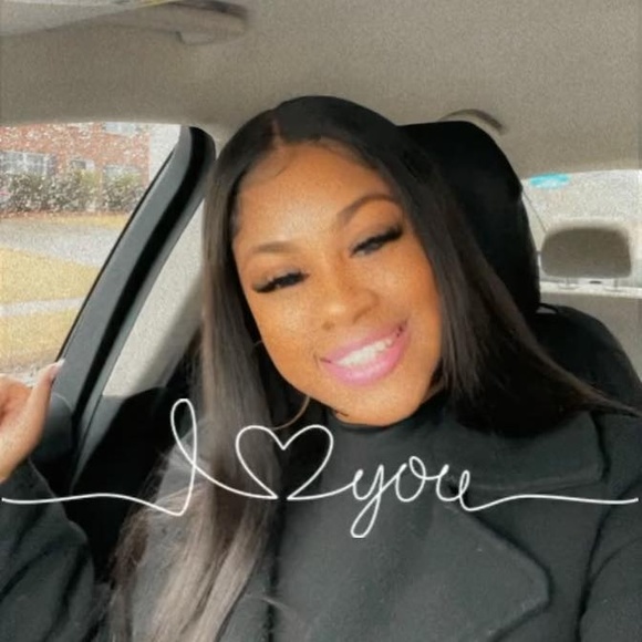 Profile Picture of Micheline Michel (@elmogachick) on Poshmark