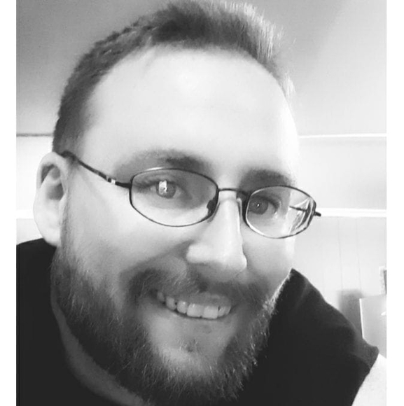 Profile Picture of Justin Mayfield (@justinmayfie987) on Poshmark