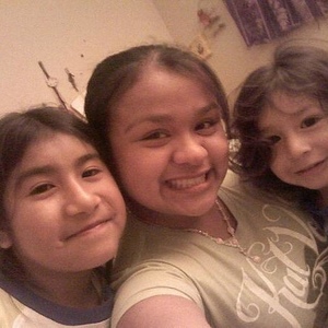 Profile Picture of Kimberly Lira (@bunnies10) on Myspace