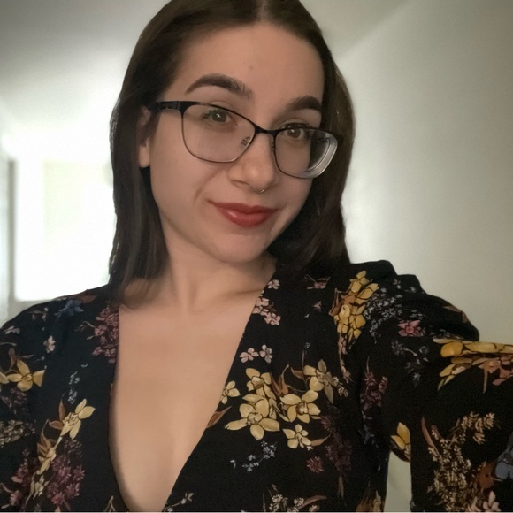 Profile Picture of Faylen Archibeque (@faylo03) on Poshmark