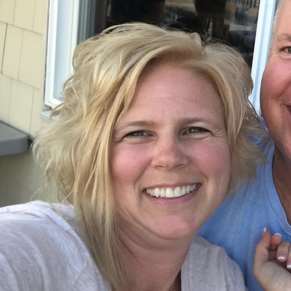 Profile Picture of Tammy Capman (@tammycapman) on Poshmark