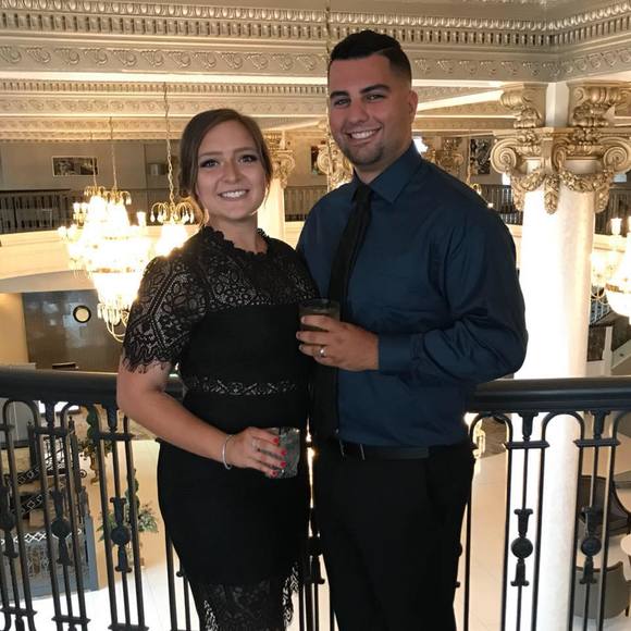 Alyssa Brement - Poshmark Profile Picture of Alyssa Brement (@alyssabrement) on Poshmark