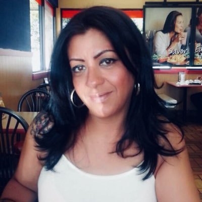 Profile Picture of Claribel Rodriguez (@ricangirl13) on Twitter