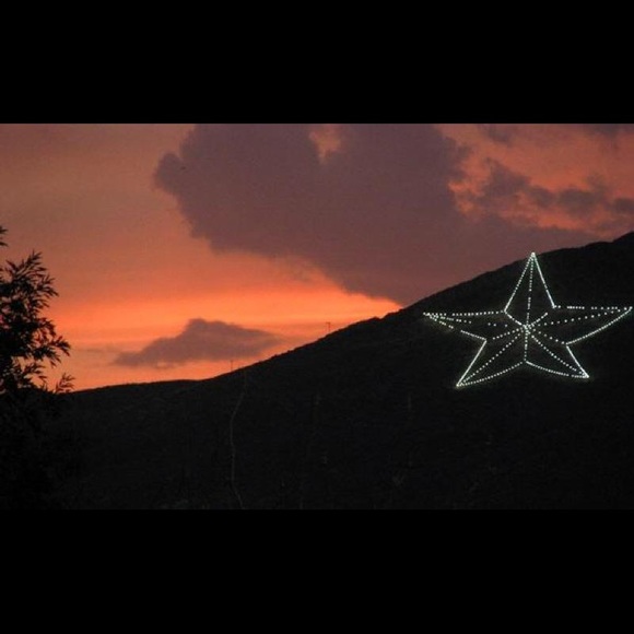 Profile Picture of Isaac Garcia (@doitlikeisaac) on Poshmark