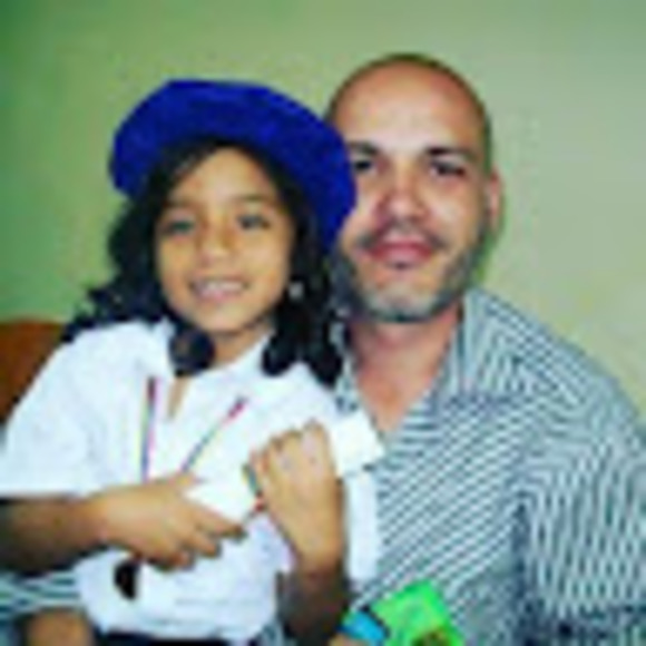 Profile Picture of David Afonso (@david76afonso) on Poshmark