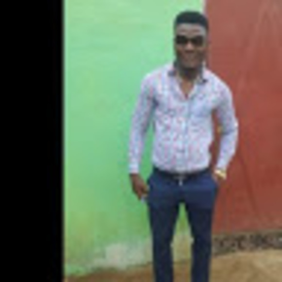 Profile Picture of Emmanuel t Barcon (@barcontemmanuel) on Poshmark