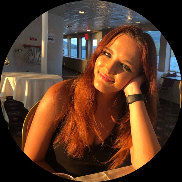 Profile Picture of Charley Sciorilli (@charley90) on Poshmark