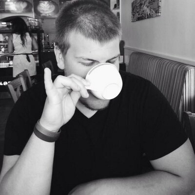 Profile Picture of Nicholas Mark (@OfficialNardDog) on Twitter