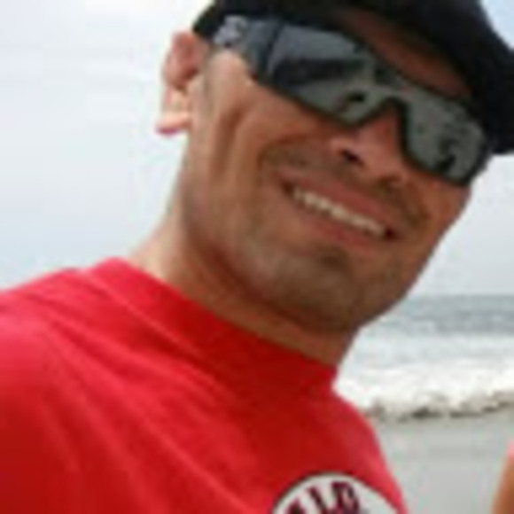 Profile Picture of Paul Jimenez (@pauljimenez79) on Poshmark