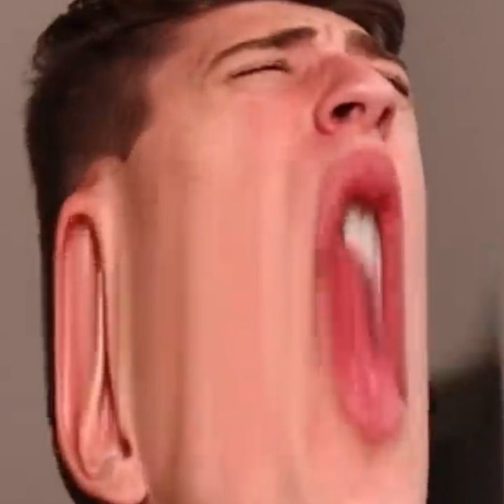 Profile Picture of ariel, lake, chair (@cockroach_gang) on Tiktok