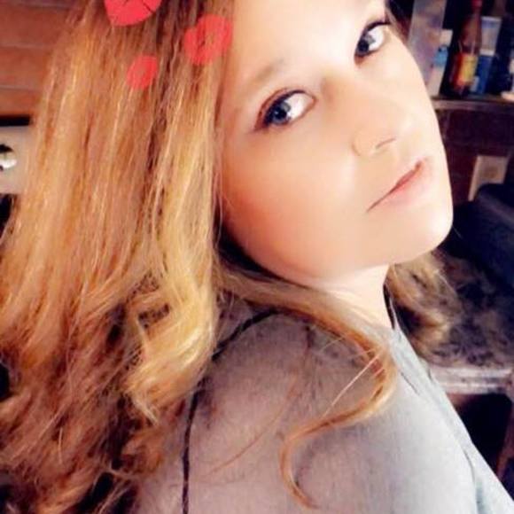 Profile Picture of Michelle Dupont (@mlcdupont) on Poshmark