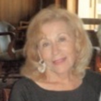 Profile Picture of Elaine (@redsfarrar) on Twitter