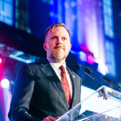 Profile Picture of Robert W. Thomas (@RobbyWThomas) on Twitter