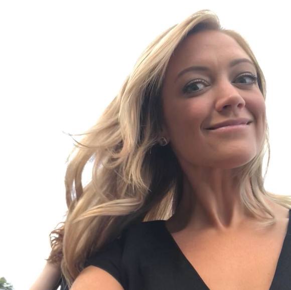 Profile Picture of Allison Schaab (@albal3842) on Poshmark