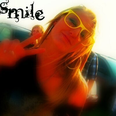 Profile Picture of Loren Fox (@MiSsFoX468) on Twitter
