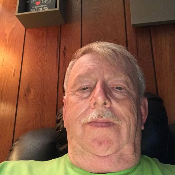 Profile Picture of Darrell Harp (@darrellharp) on Poshmark