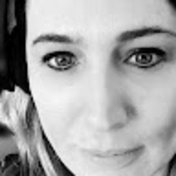 Profile Picture of Jami Van alstine (@jamiracquel2004) on Poshmark